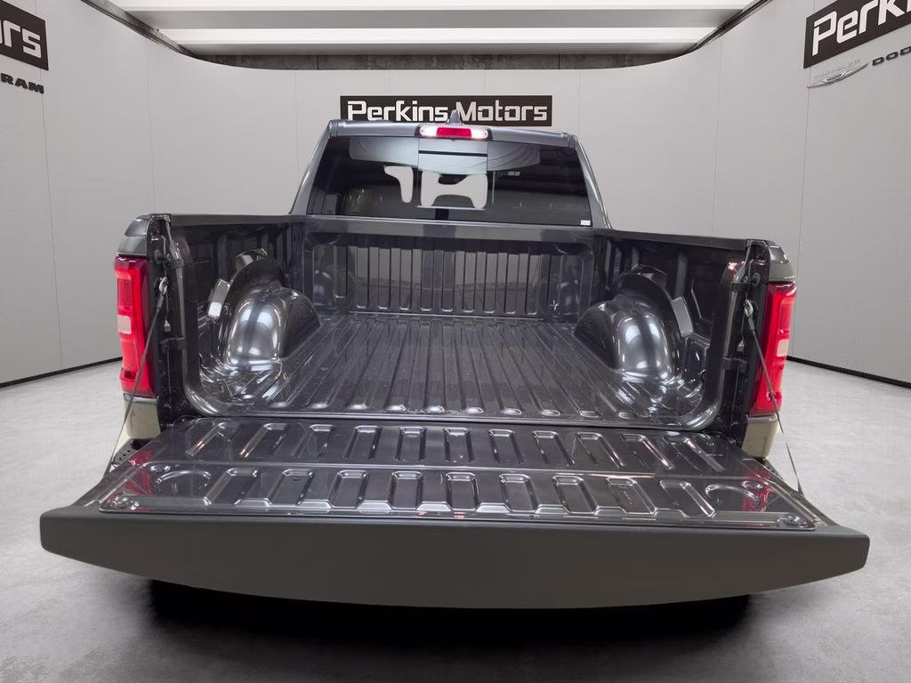2026 Granite Crystal Metallic Clearcoat Ram 1500 Big Horn/Lone Star 4X4 Truck