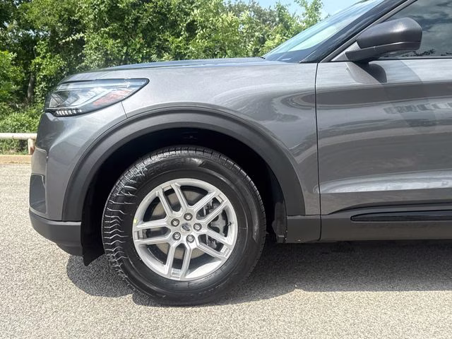2026 Gray Ford Explorer Active RWD SUV