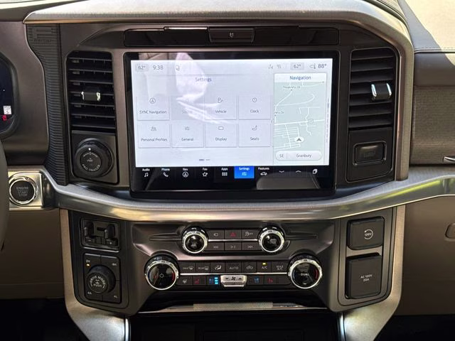 2026 White Ford F-150 Platinum 4X4 Truck