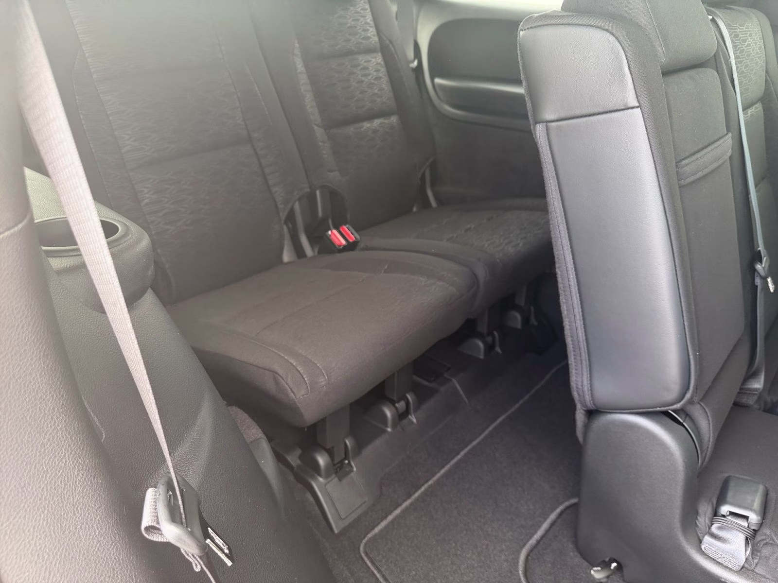 2026 DB Black Crystal Clearcoat Dodge Durango AWD SUV