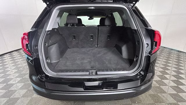 2022 Ebony Twilight Metallic GMC Terrain SLE AWD SUV