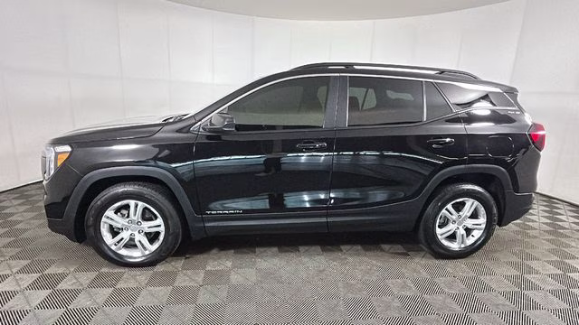 2022 Ebony Twilight Metallic GMC Terrain SLE AWD SUV