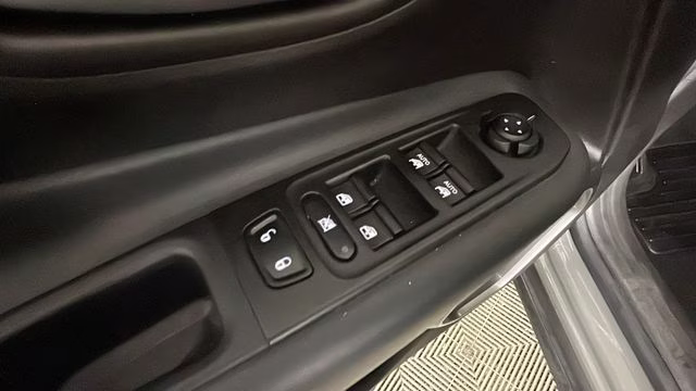 2022 Sting-Gray Clearcoat Jeep Renegade Latitude 4X4 SUV