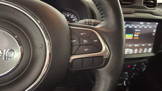 2022 Sting-Gray Clearcoat Jeep Renegade Latitude 4X4 SUV