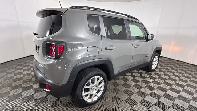 2022 Sting-Gray Clearcoat Jeep Renegade Latitude 4X4 SUV