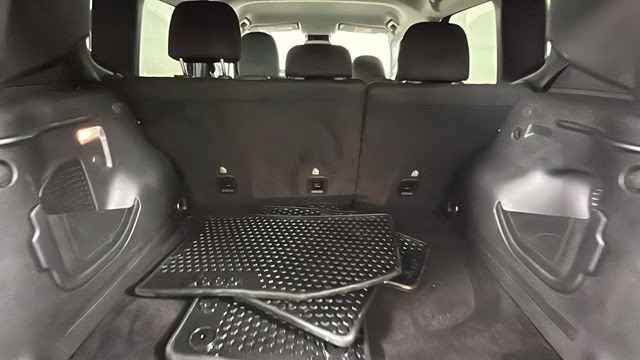 2022 Sting-Gray Clearcoat Jeep Renegade Latitude 4X4 SUV