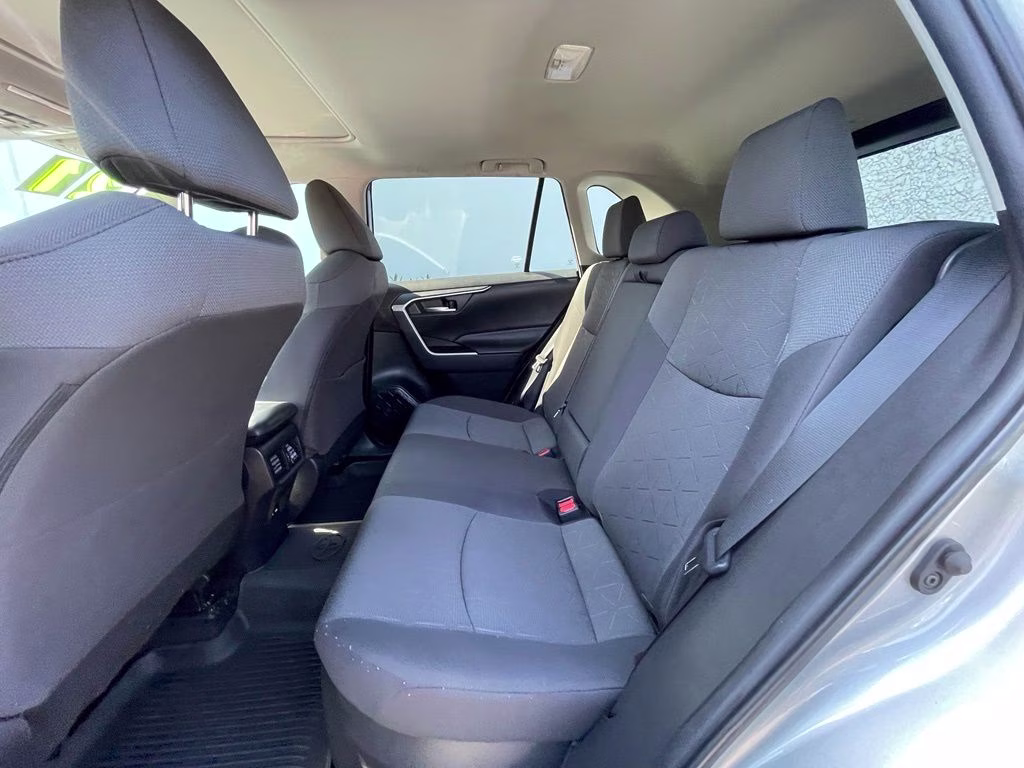 2021 Silver Sky Metallic Toyota RAV4 Hybrid XLE AWD SUV