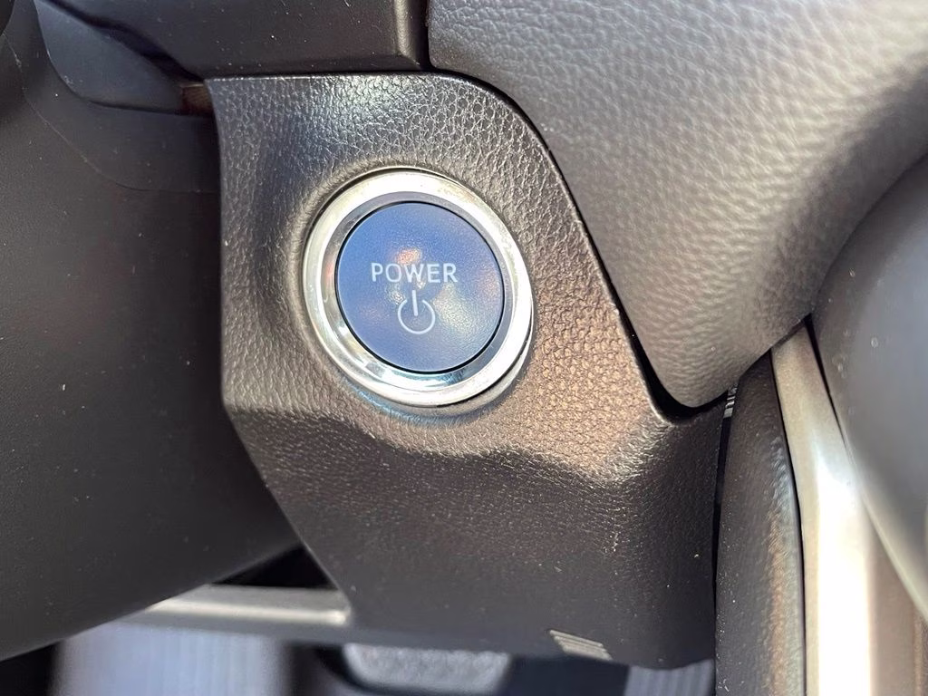 2021 Silver Sky Metallic Toyota RAV4 Hybrid XLE AWD SUV