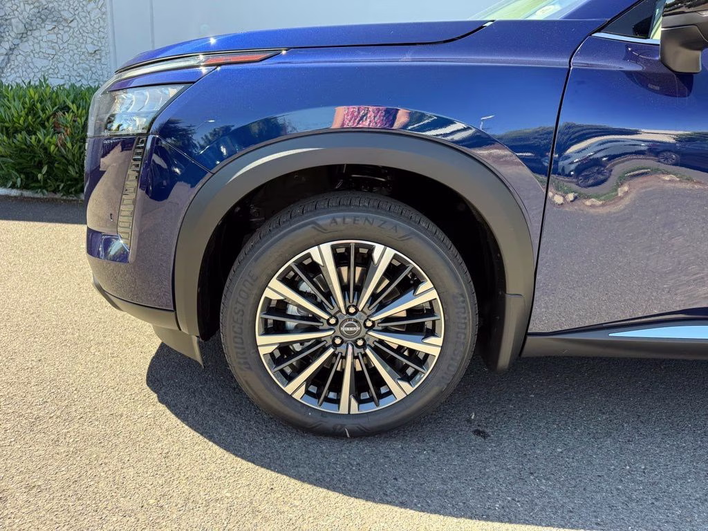 2026 Deep Ocean Blue Pearl Nissan Pathfinder Platinum 4X4 SUV