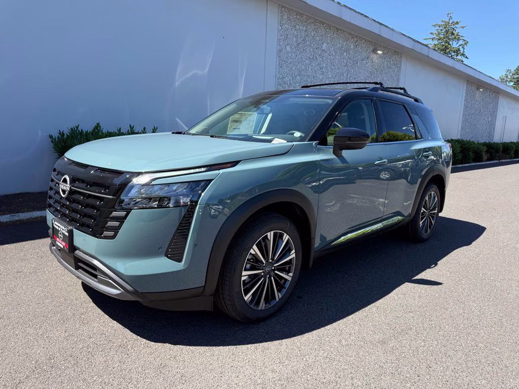 2026 Baltic Teal/Super Black Nissan Pathfinder Platinum 4X4 SUV