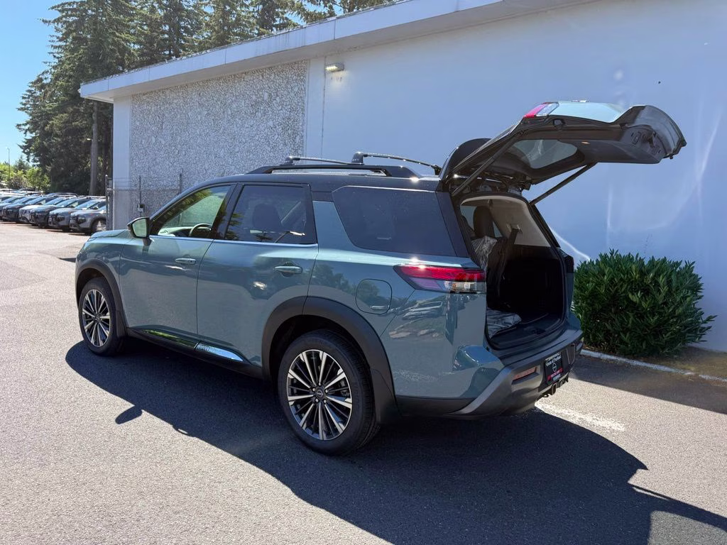2026 Baltic Teal/Super Black Nissan Pathfinder Platinum 4X4 SUV