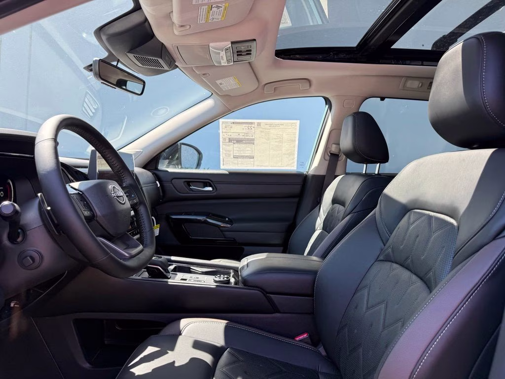 2026 Baltic Teal/Super Black Nissan Pathfinder Platinum 4X4 SUV