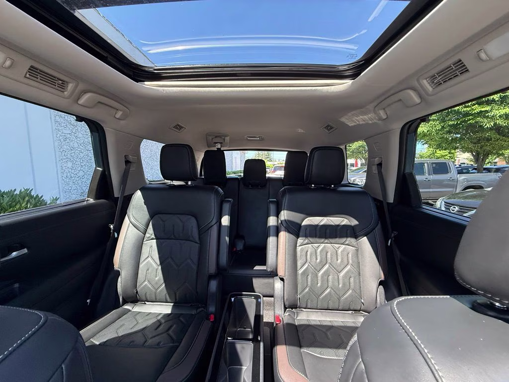 2026 Baltic Teal/Super Black Nissan Pathfinder Platinum 4X4 SUV