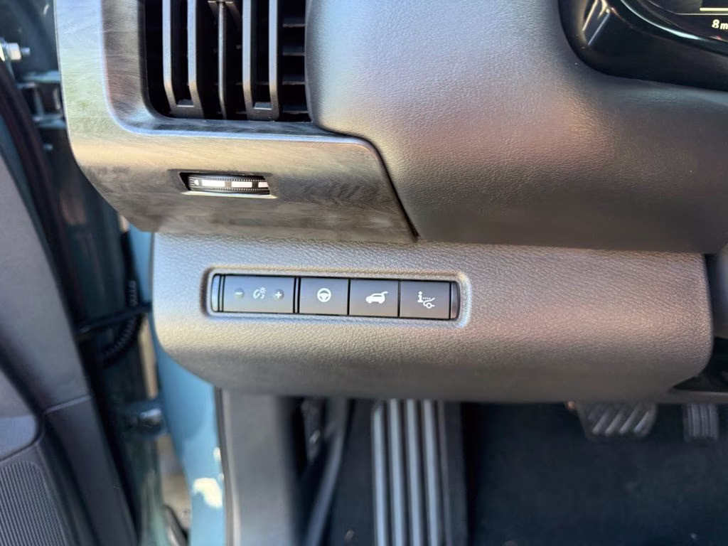 2026 Baltic Teal/Super Black Nissan Pathfinder Platinum 4X4 SUV