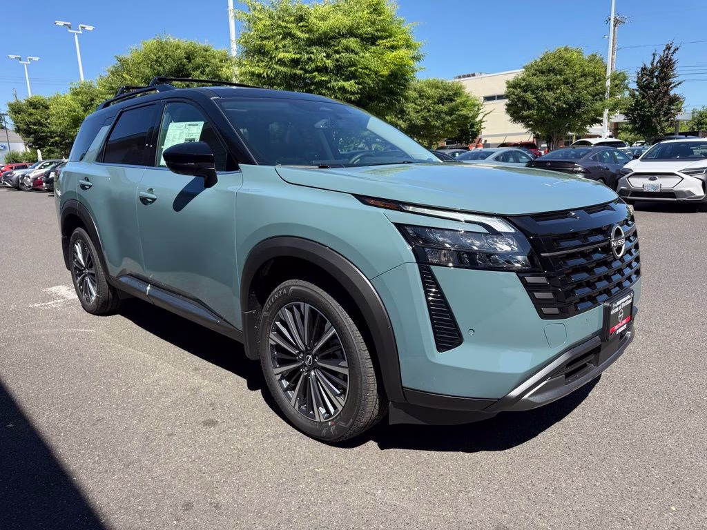 2026 Baltic Teal/Super Black Nissan Pathfinder Platinum 4X4 SUV