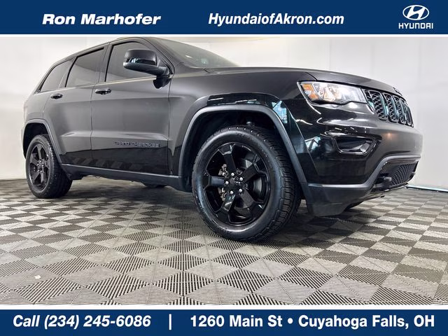 2018 Diamond Black Crystal Pearlcoat Jeep Grand Cherokee Upland Edition 4X4 SUV