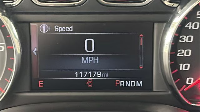 2016 Summit White GMC Yukon SLT 4X4 SUV