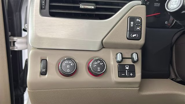 2016 Summit White GMC Yukon SLT 4X4 SUV