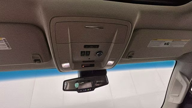 2016 Summit White GMC Yukon SLT 4X4 SUV
