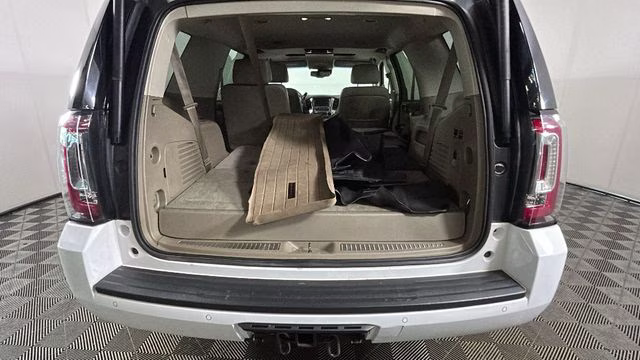 2016 Summit White GMC Yukon SLT 4X4 SUV