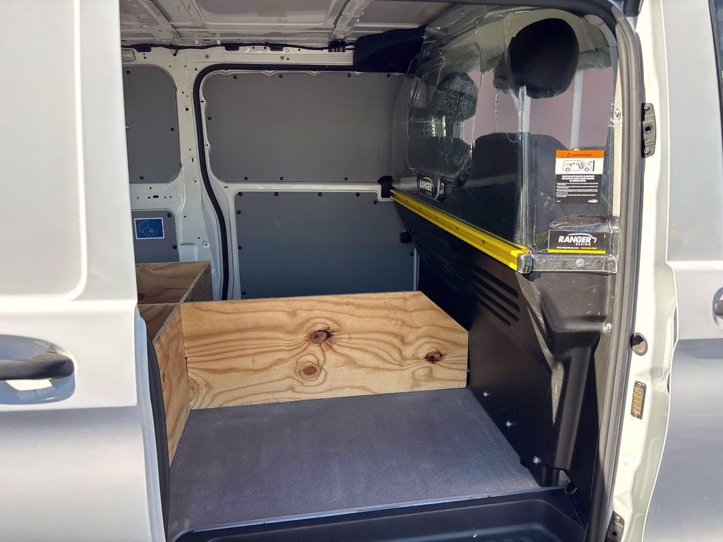 2021 White Mercedes-Benz Metris Cargo RWD Van