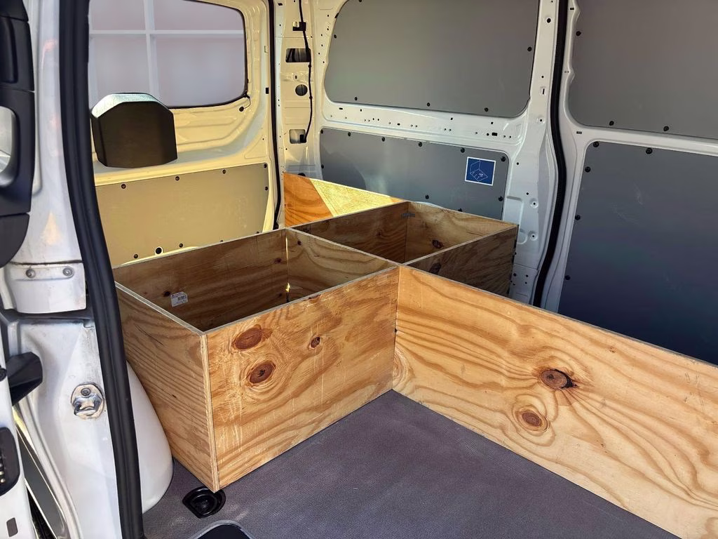2021 White Mercedes-Benz Metris Cargo RWD Van