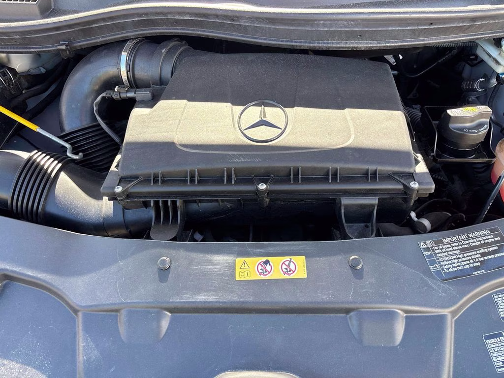 2021 White Mercedes-Benz Metris Cargo RWD Van