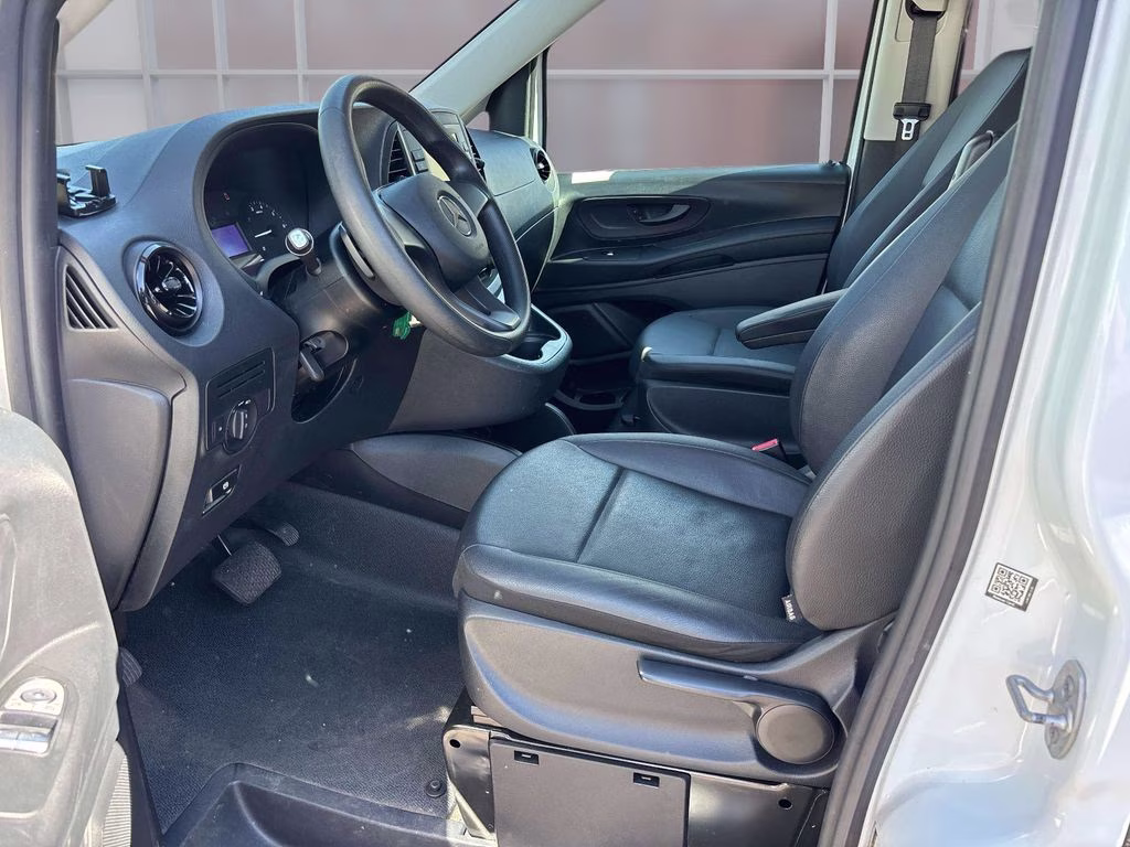 2021 White Mercedes-Benz Metris Cargo RWD Van