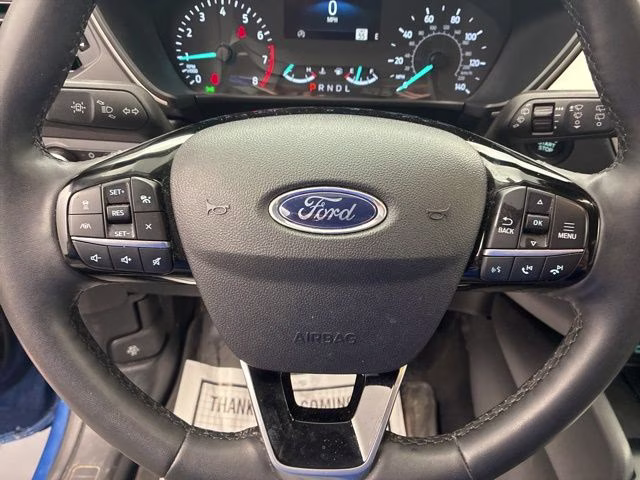 2022 Blue Metallic Ford Escape SE AWD SUV