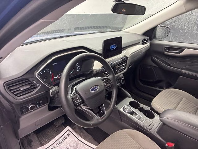 2022 Blue Metallic Ford Escape SE AWD SUV