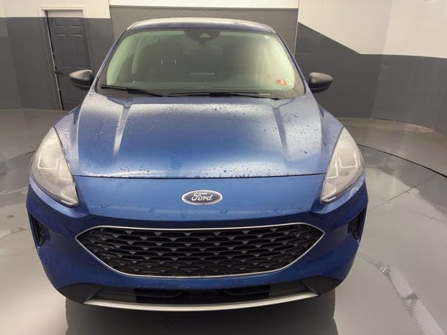 2022 Blue Metallic Ford Escape SE AWD SUV