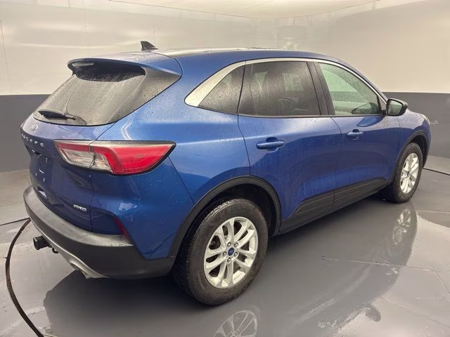 2022 Blue Metallic Ford Escape SE AWD SUV