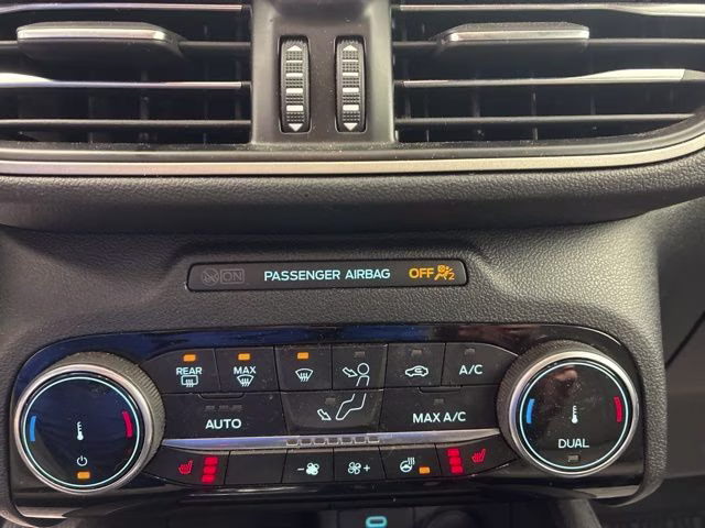 2022 Blue Metallic Ford Escape SE AWD SUV