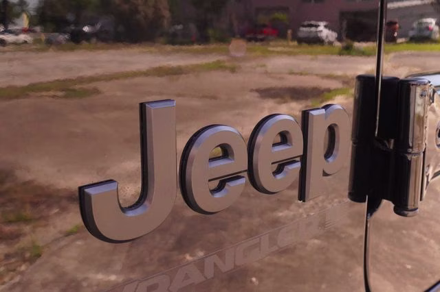 2025 Black Clearcoat Jeep Wrangler Sahara 4X4 SUV