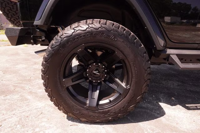 2025 Black Clearcoat Jeep Wrangler Sahara 4X4 SUV