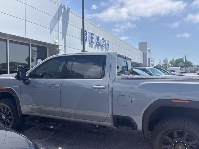 2025 Thunderstorm Gray GMC Sierra 2500HD AT4 4X4 Truck