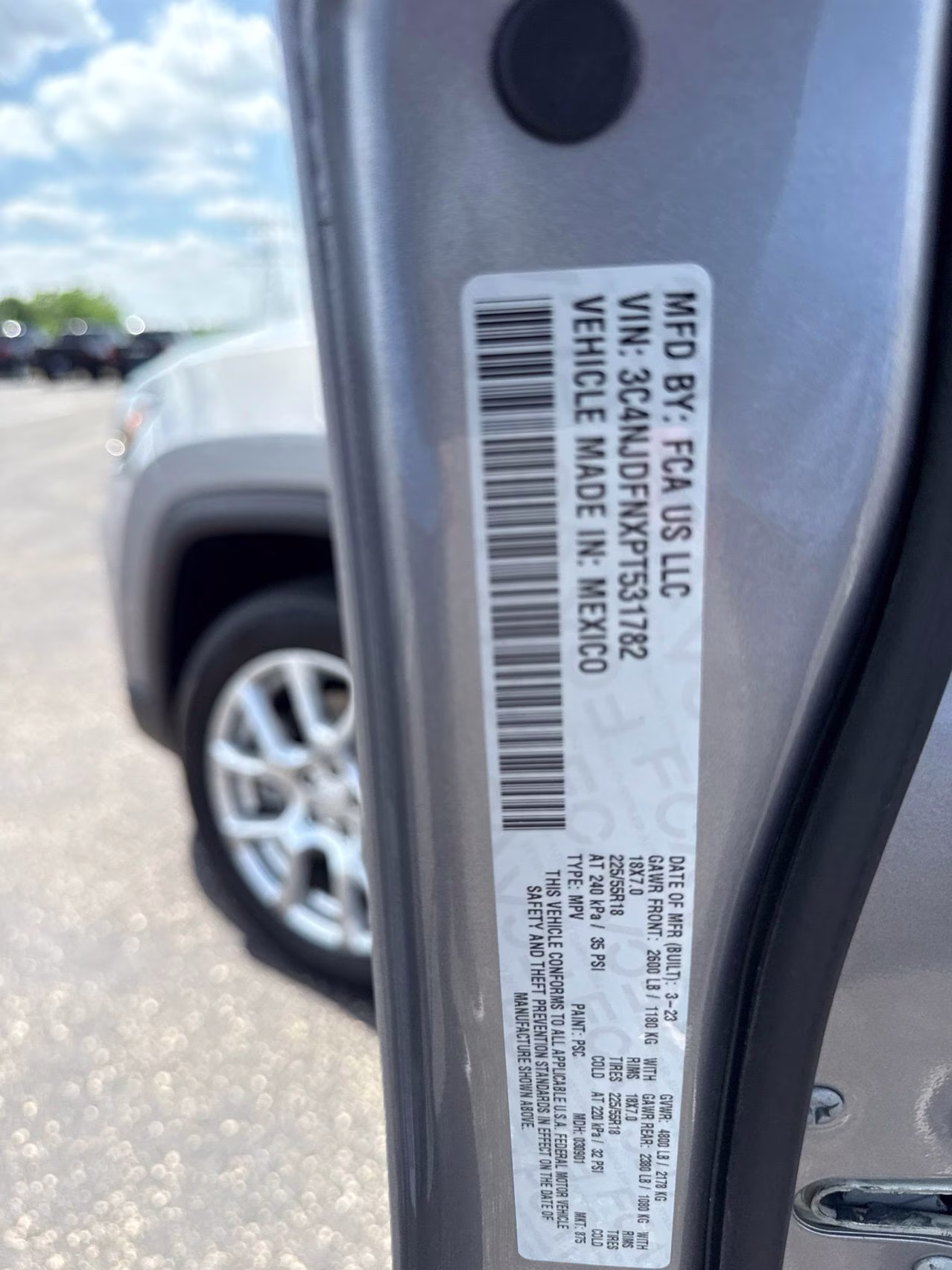 2023 Billet Silver Metallic Clearcoat Jeep Compass Latitude Lux 4X4 SUV