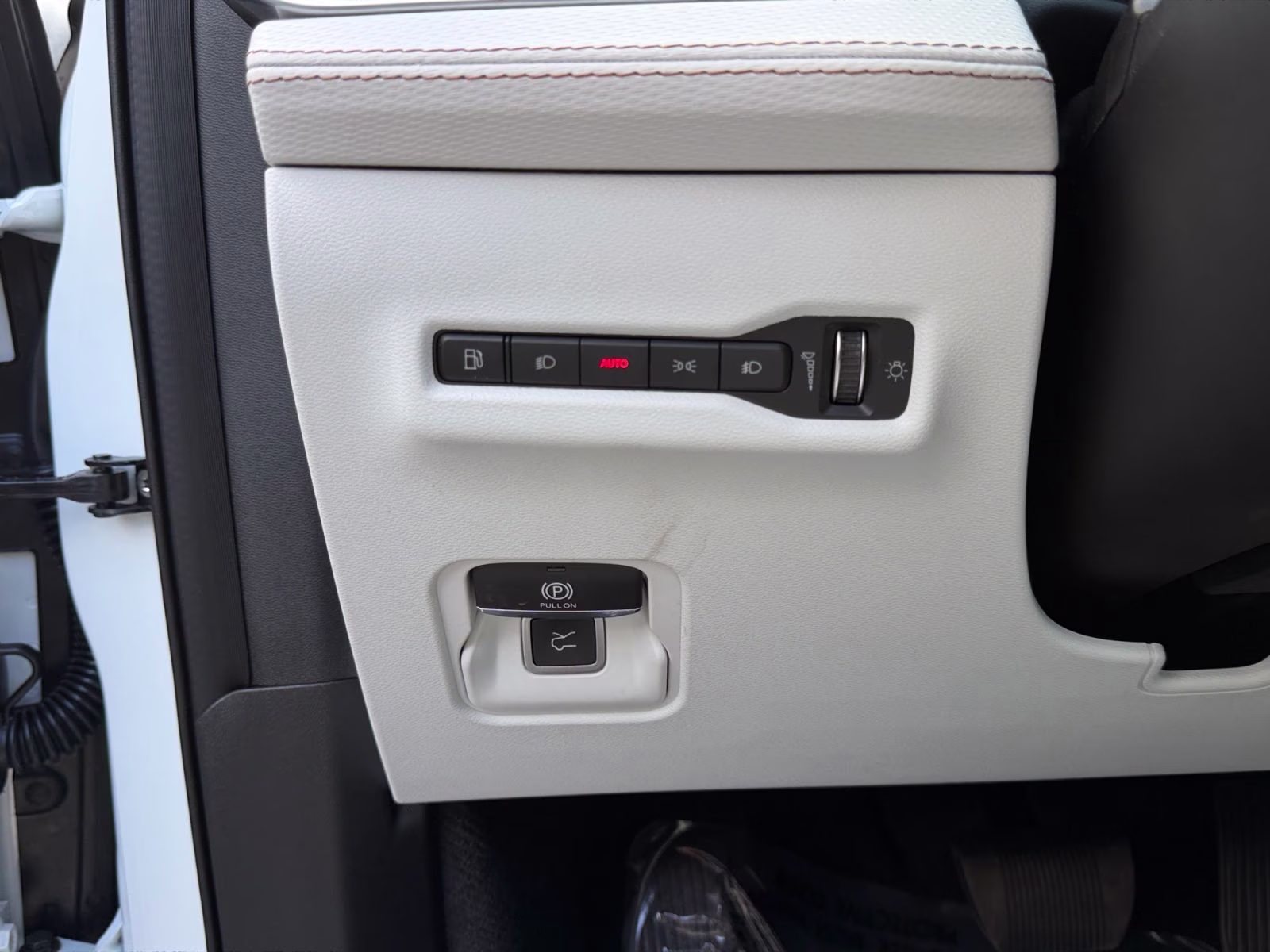 2026 Bright White Clearcoat Jeep Cherokee Limited 4X4 SUV