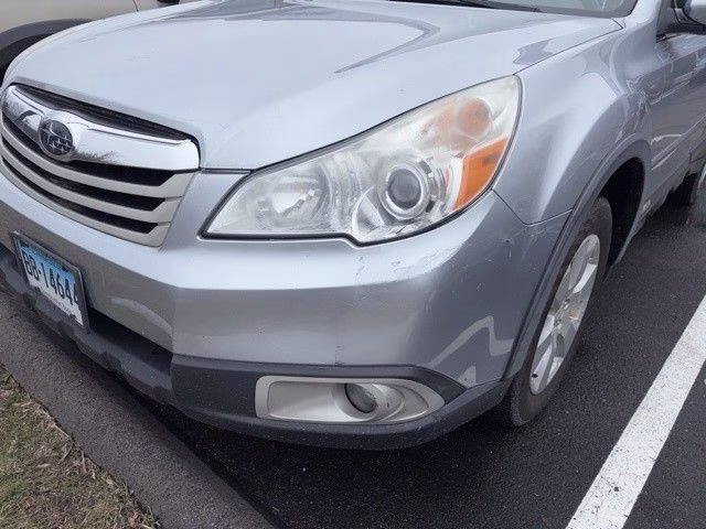2012 Ice Silver Metallic Subaru Outback 2.5i Premium AWD SUV