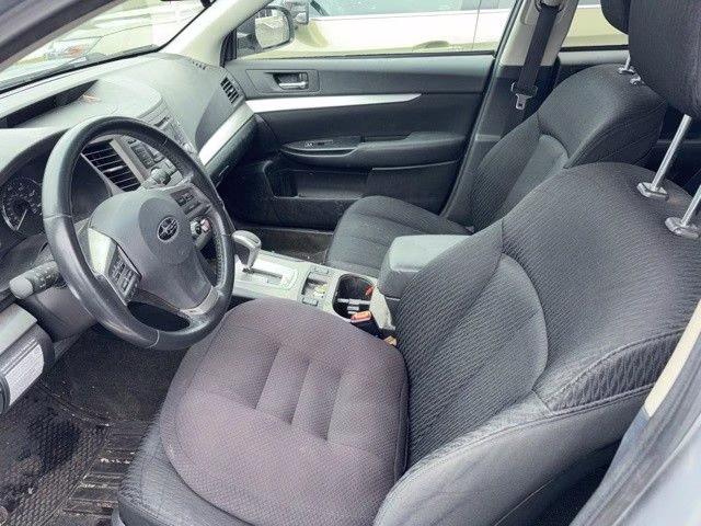 2012 Ice Silver Metallic Subaru Outback 2.5i Premium AWD SUV