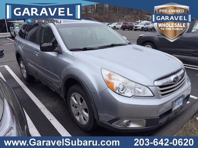 2012 Ice Silver Metallic Subaru Outback 2.5i Premium AWD SUV