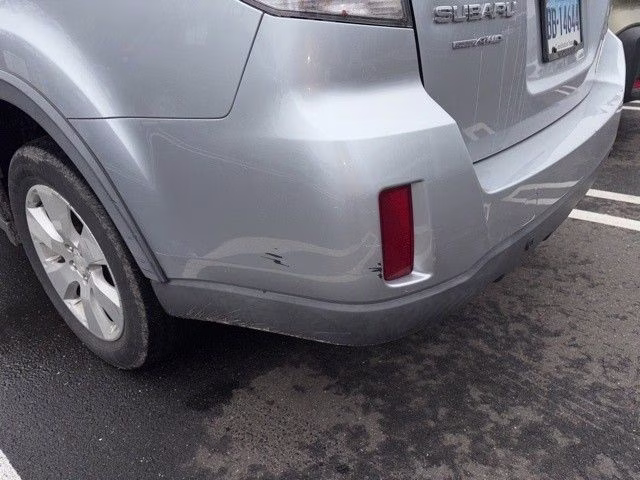 2012 Ice Silver Metallic Subaru Outback 2.5i Premium AWD SUV