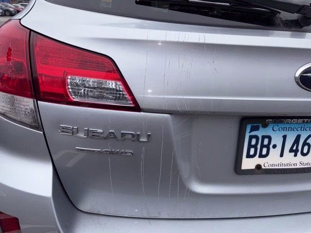 2012 Ice Silver Metallic Subaru Outback 2.5i Premium AWD SUV
