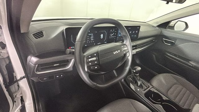 2025 Snow White Pearl Kia K4 EX FWD Sedan