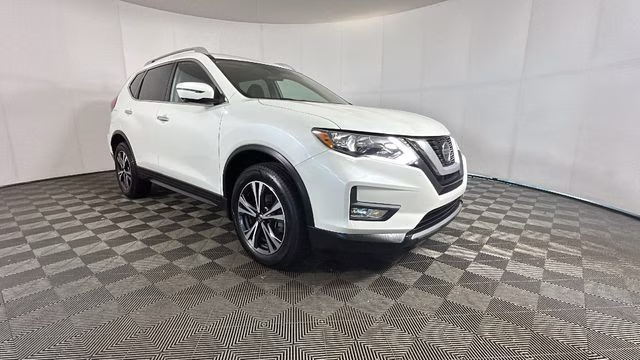 2020 White Nissan Rogue S AWD SUV