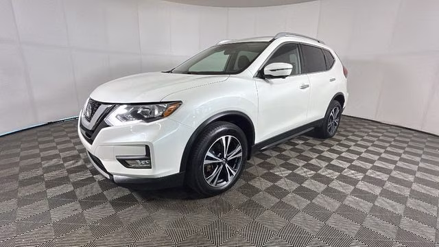 2020 White Nissan Rogue S AWD SUV