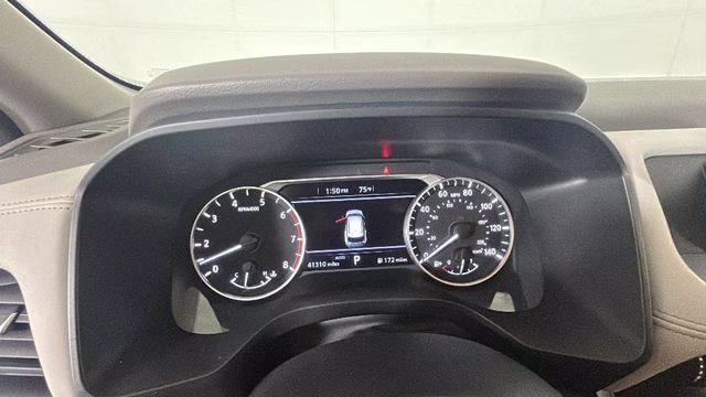 2023 Pearl White Tricoat Nissan Rogue SV AWD SUV