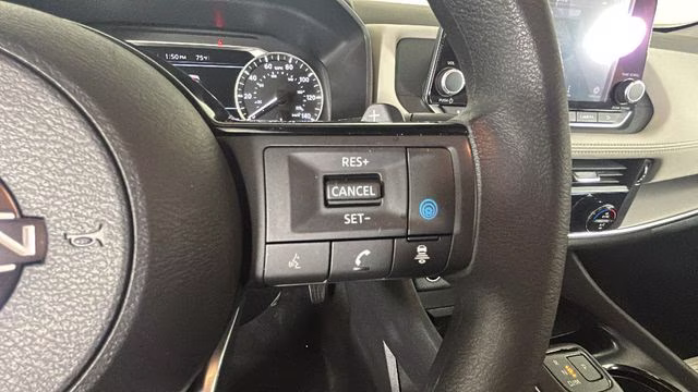 2023 Pearl White Tricoat Nissan Rogue SV AWD SUV