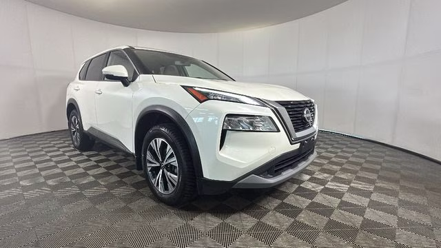 2023 Pearl White Tricoat Nissan Rogue SV AWD SUV