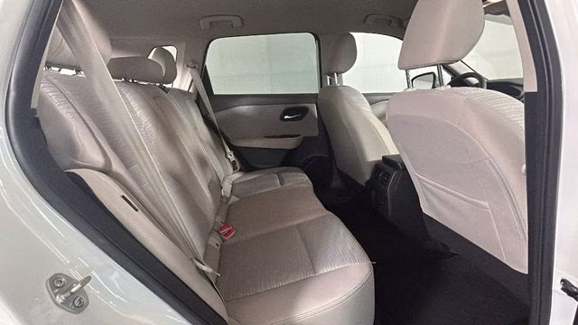 2023 Pearl White Tricoat Nissan Rogue SV AWD SUV